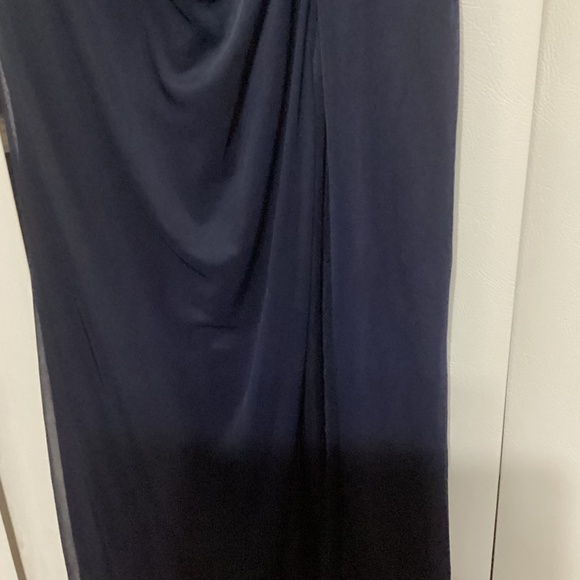 Elegant off shoulder navy evening gown - Picture 2 of 6